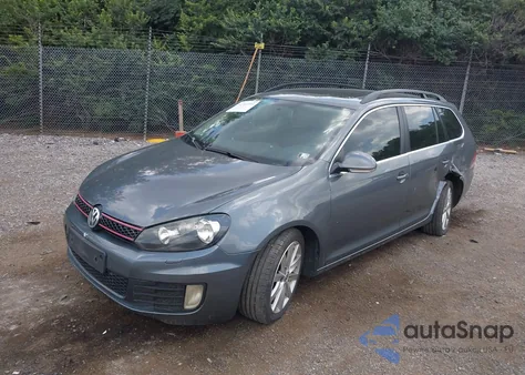 2011 Volkswagen Jetta Sportwagen 2.0L Tdi from USA, damaged, VIN 3VWPL7AJ8BM716647